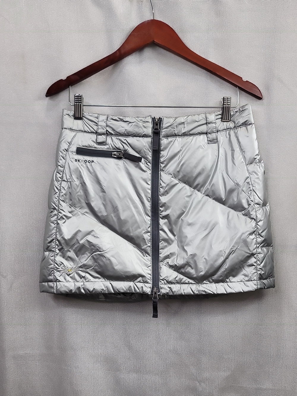 Skhoop Down Quilted Silver Puffer Mini Skirt Size M